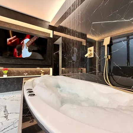 5 Star Luxury By Ben&co *